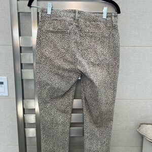 NYDJ womans size 4, animal print, excellent condition